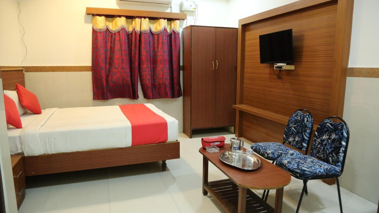 Kumaran Millenium Residency Hotel Vellore Buitenkant foto